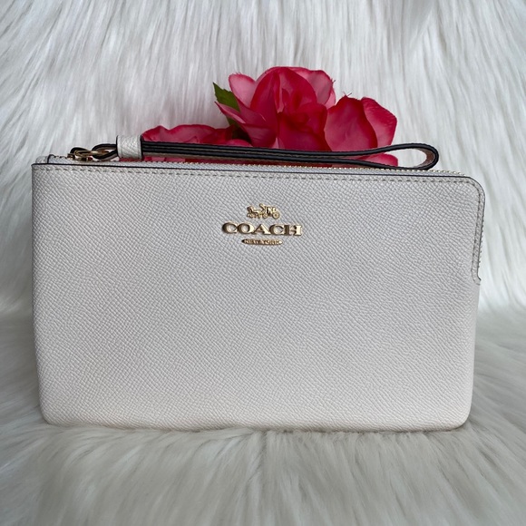 Coach Large Corner Zip Wristlet Color Chalk - Picture 14 of 14